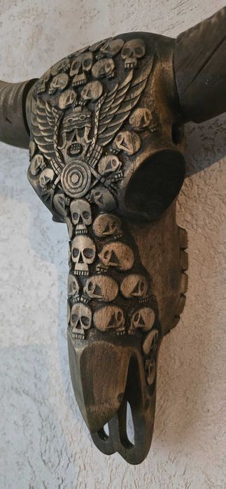 Масивна Авторска дърворезба, произведение!