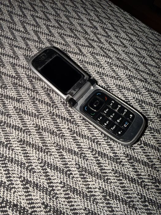 телефон nokia 6131