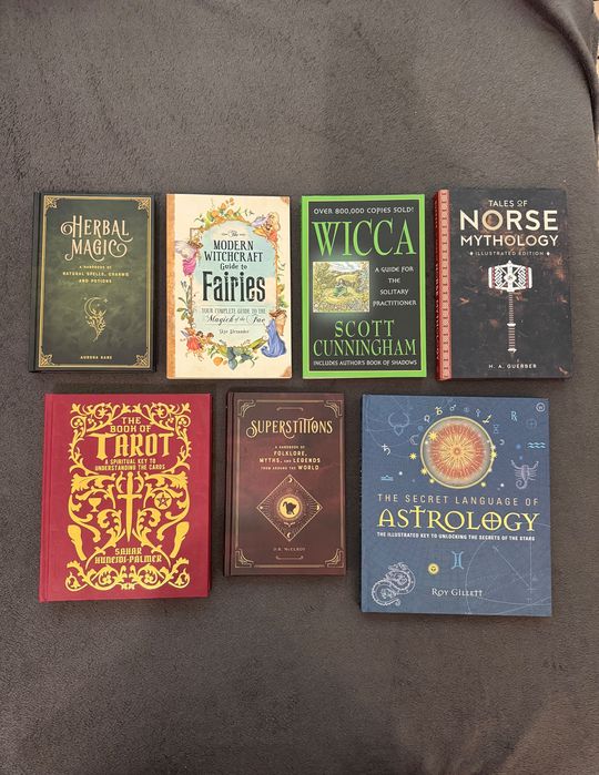 Книги на английски - езотерика/уика/митология