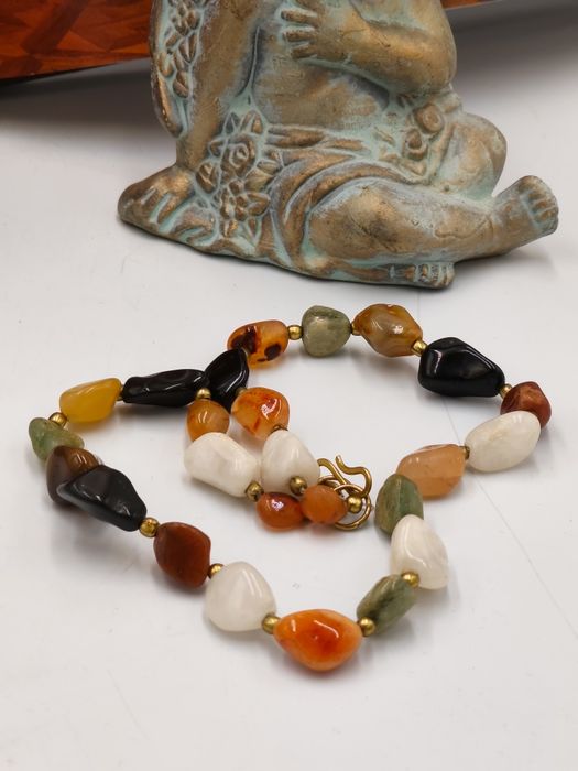 ВИНТИДЖ КОЛИЕ С  ЕСТЕСТВЕНИ минерали,КАМЪНИ, ахат оникс, кварц