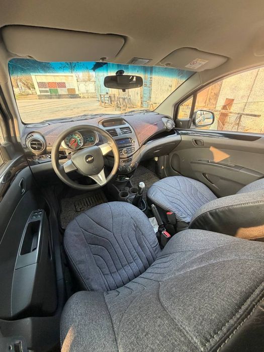 Sotiladi xolati yaxshi bir qol moshina