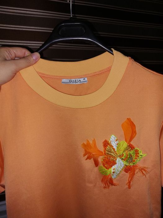 брендовые вещи в отличном состояние