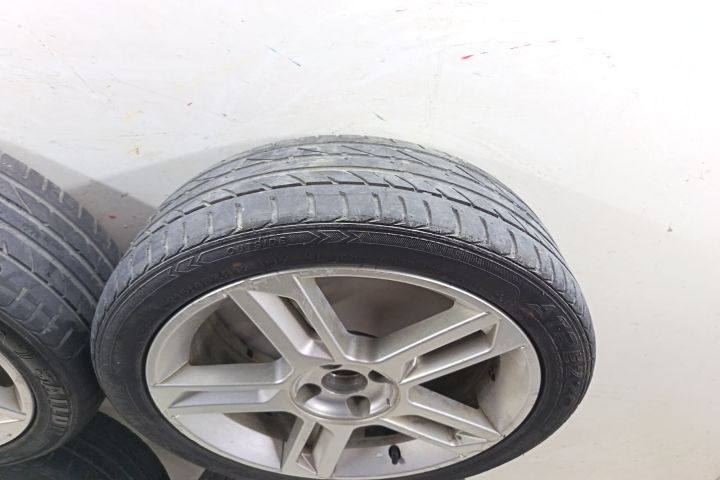 Set jante aliaj cu anvelope 215/45 ZR17 91Y Vara 7Jx17H241 4x98 Fiat