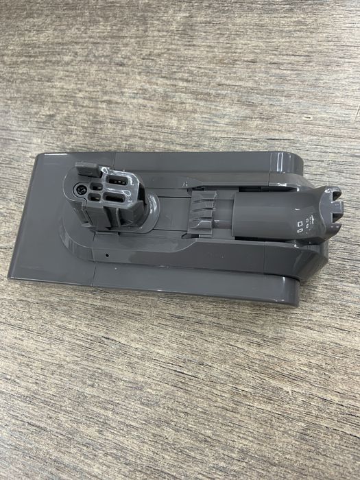 Filtre plus baterie compatibila cu Dyson V11