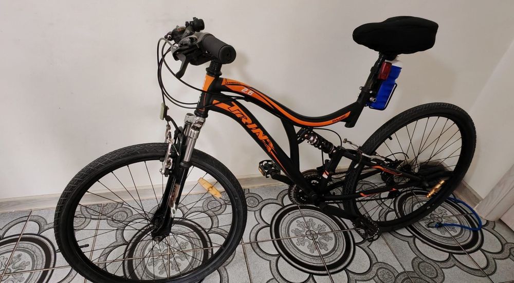Vând Bicicletă Trinx
