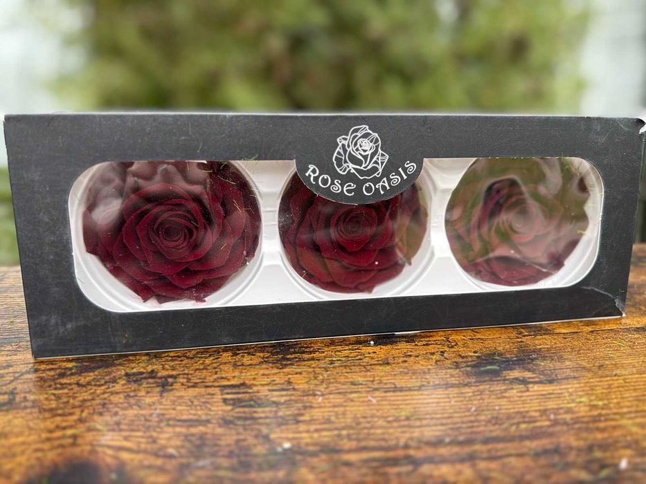 Вечни рози глави