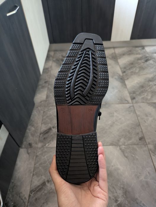 Ghete bărbați îmblănite din piele, mărimea 43 – noi, călduroase pentru