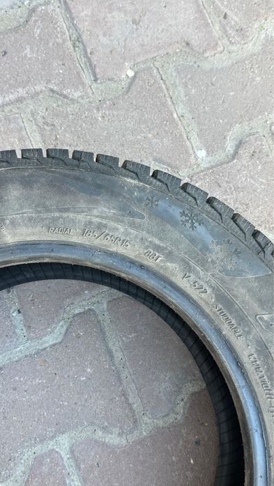 Зимние шины 185/65/R15 viatti