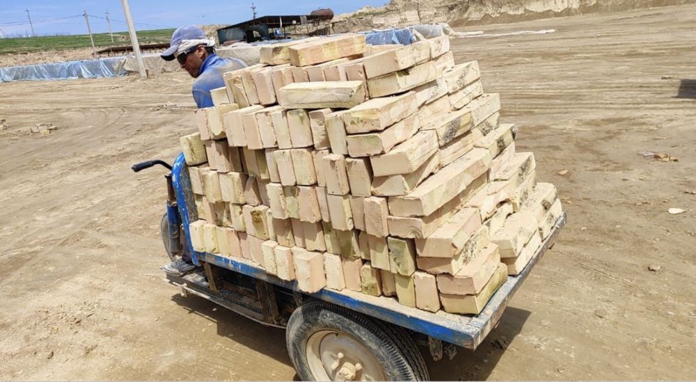 Кирпич кірпіш қыш