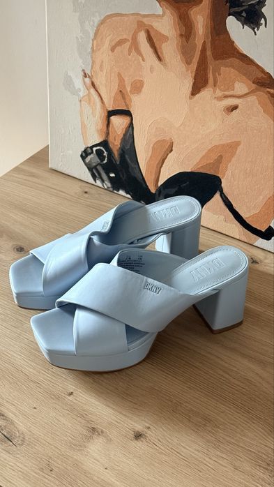 Чехли на ток/мюли DKNY