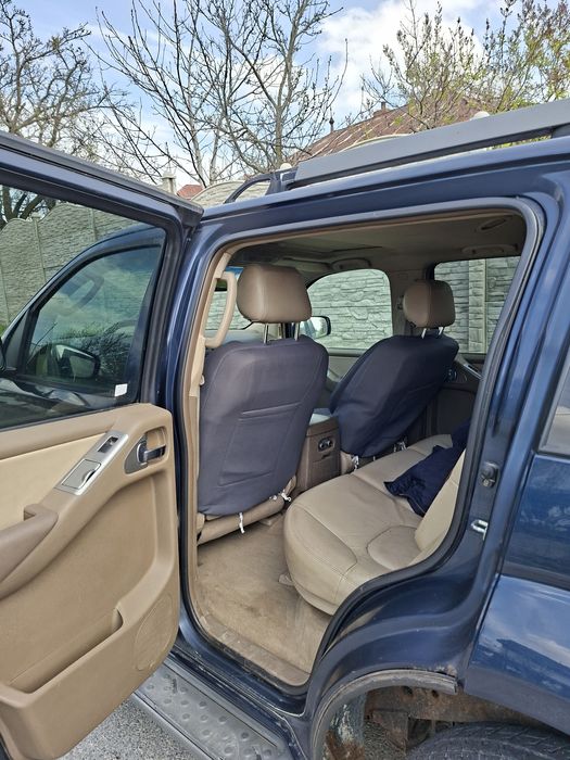 Nissan pathfinder