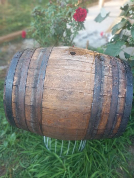 VAND BUTOAIE SI zdrobitor de struguri