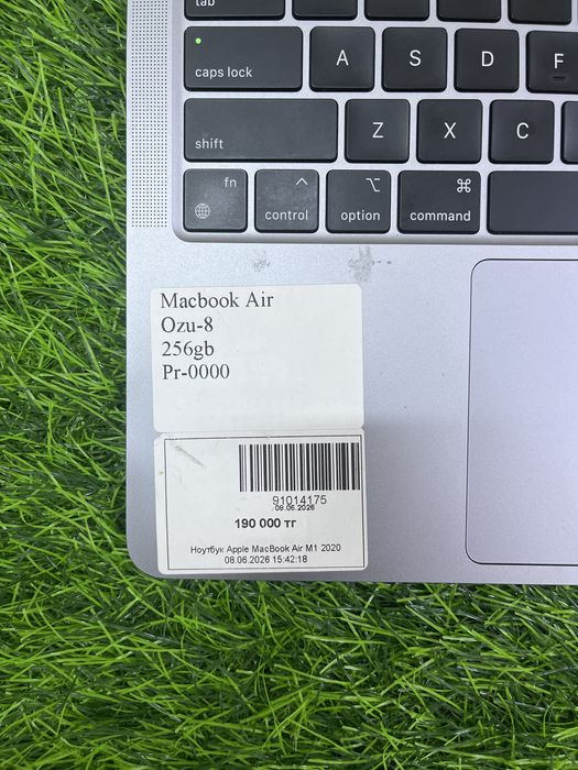 Macbook air m1 2020