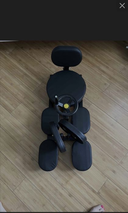 Тренажёре для шпагат.