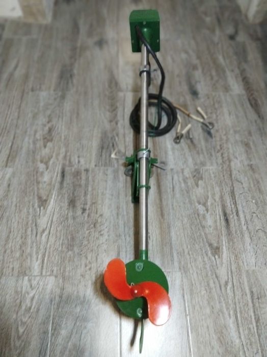 Руски двигател за лодка на 12 в