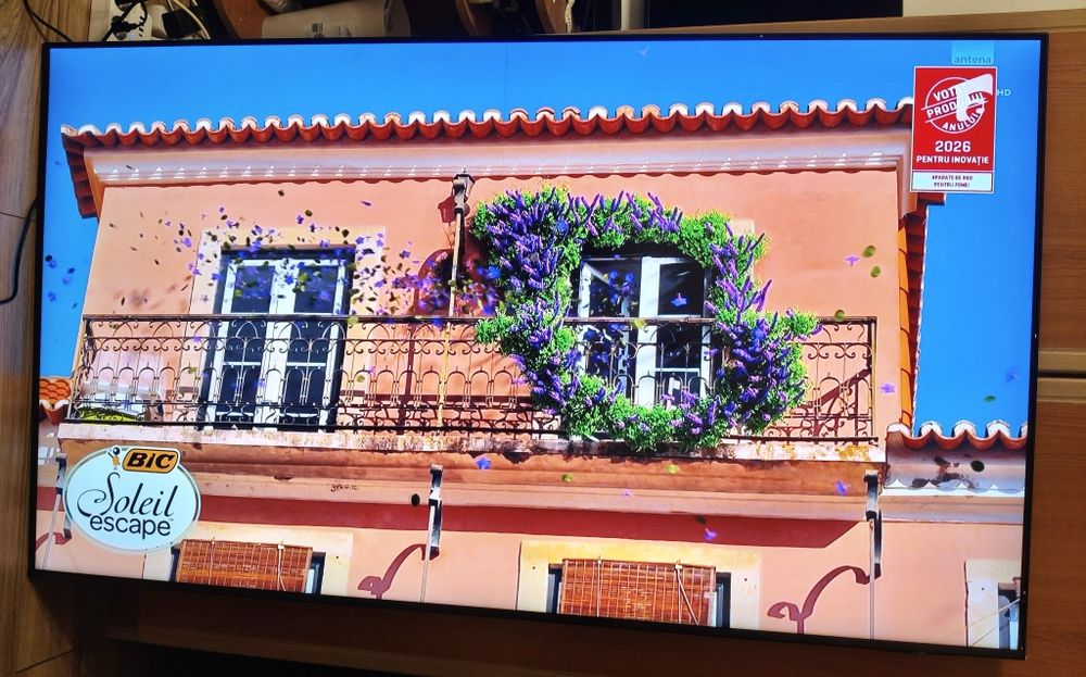 Tv  QLED SAMSUNG 82cm 4K SMART Frame,doar in Pitesti