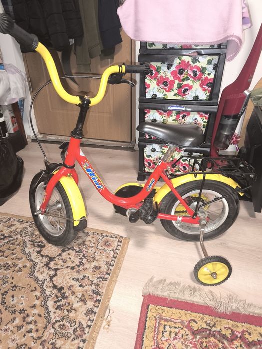 Bicicleta copii cu roti ajutătoare