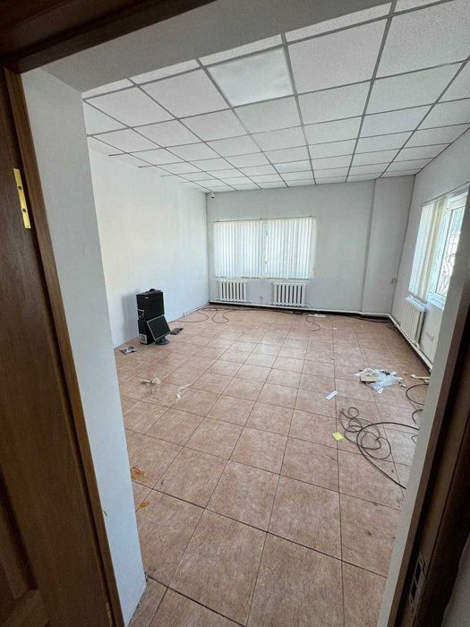 Бетемир р-н ул.Олтин Топган  рядом Пласт полимер склад 802 + 250 кв.м