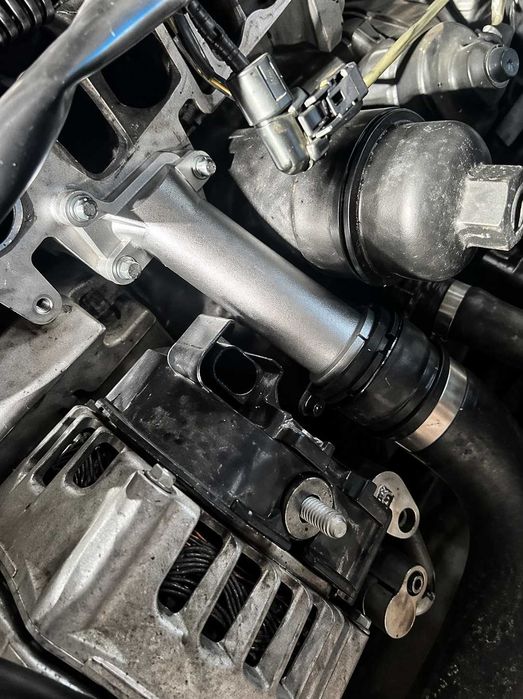 Гаранция! Aлуминиев Фланец за Охлаждане на BMW N47 N57 за E90 F10 F30