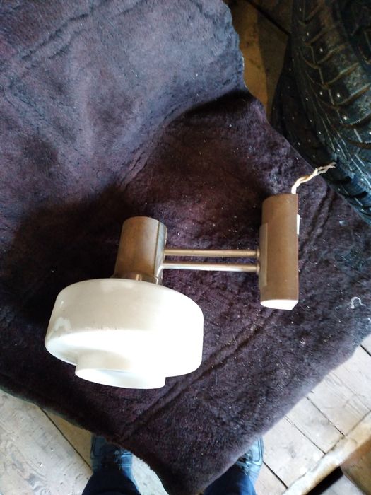 Продам для хорошего освещения.