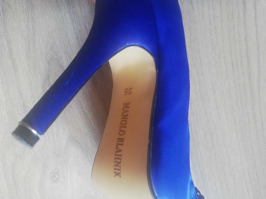 Туфли MANOLO BLAHNIK, 35 размер,продам.