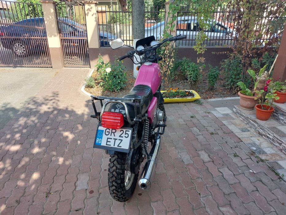 Motocicleta MZ ETZ 250