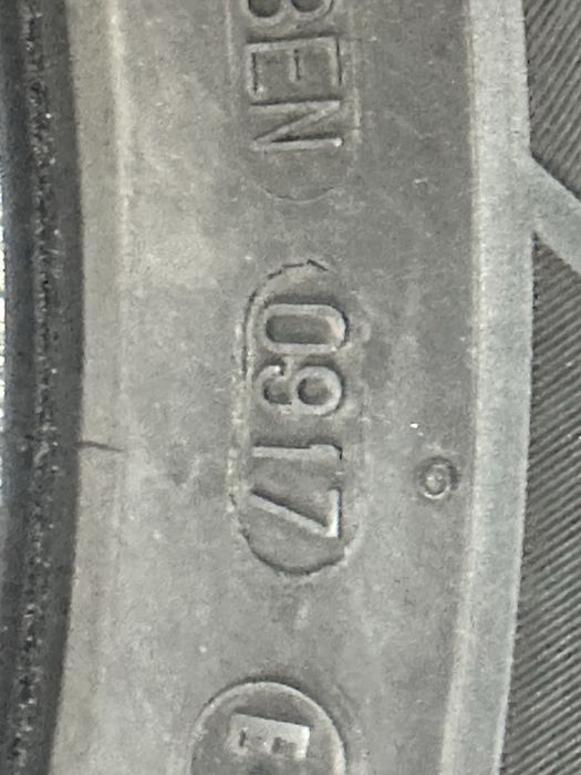 Продам шину continental 285/60R18