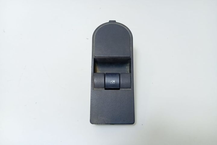 Buton geam  dreapta fata  13228709 Opel Zafira B seria