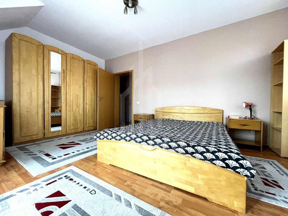 Închiriez apartament 3 camere la vilă – Strand