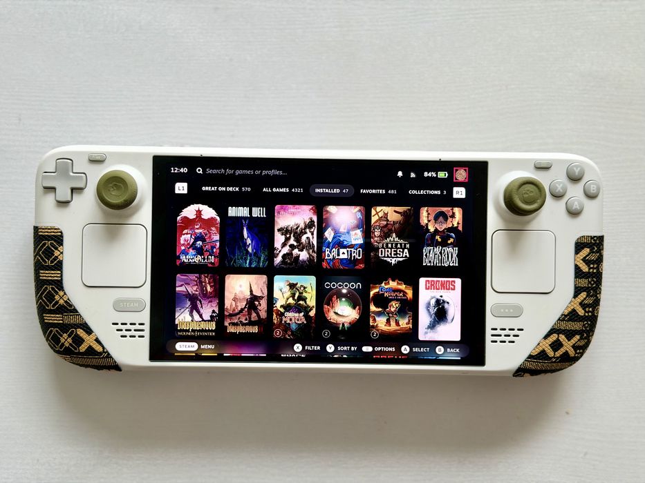 Steam Deck OLED Limited Edition White