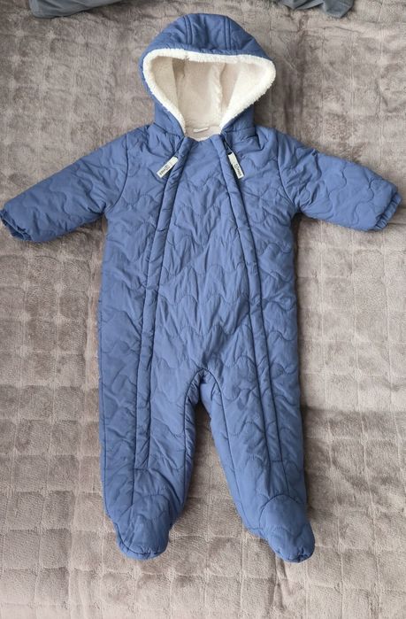 Продам комбинезоны Next.