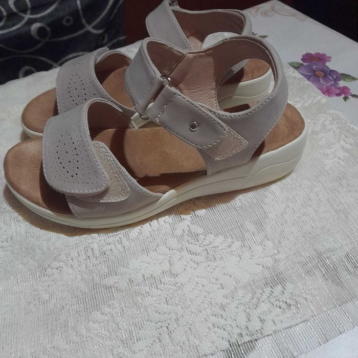 Sanda usoara dama 36