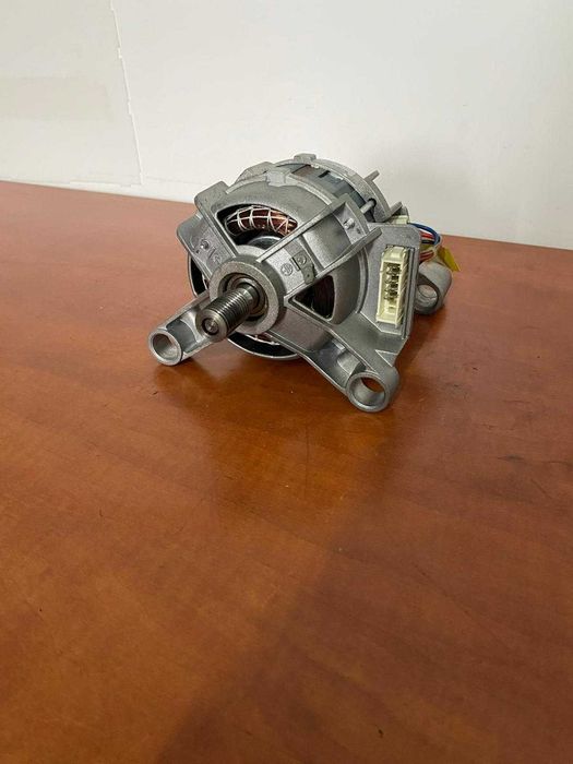 Motor masina de spalat Whirlpool, Nidec WC107A40100, 5 pini