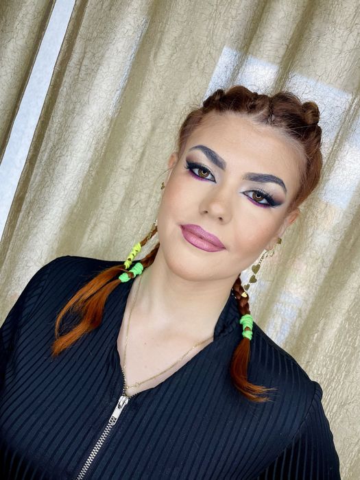 Make-up profesional!!  PRET MACHIAJ 160 Ron!