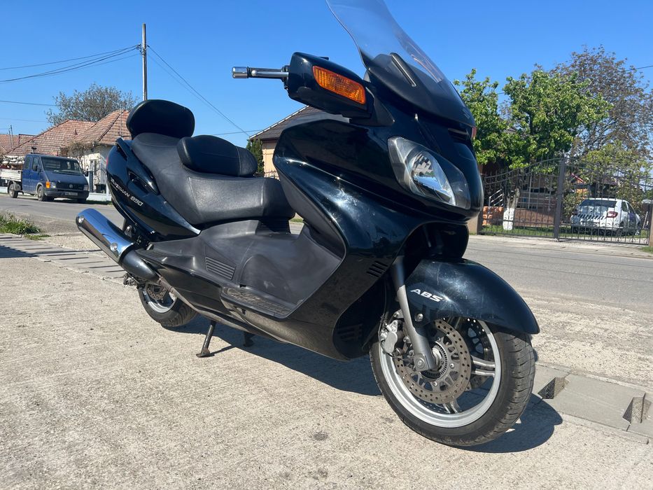 Suzuki Burgman 650 ABS