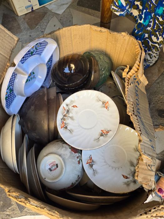 Посуда  разная  стаканы  сервиз