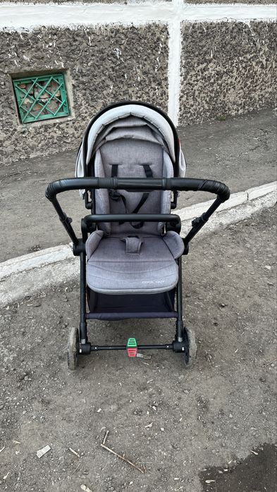 Продаю коляску
