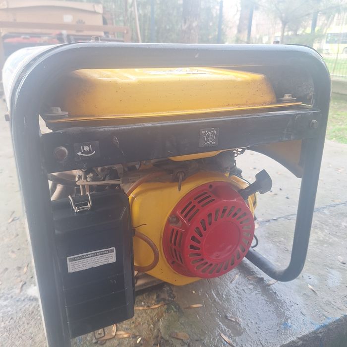Срочно! Генератор 7.5 - 8 квт, в отличном рабочем состоянии. Generator