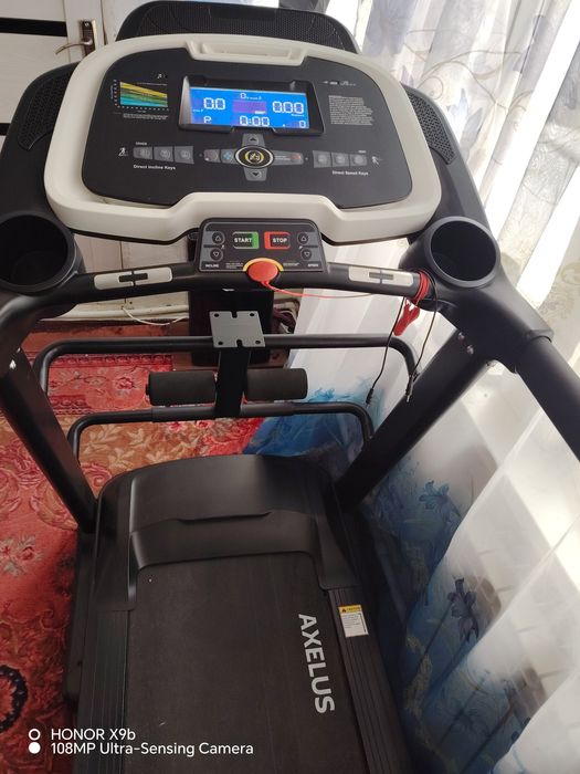 Беговая дорожка. Тренажёр