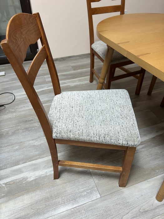 Трапезна маса със 4 стола