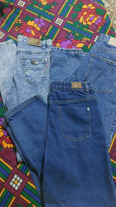 джинсы девушке xs,s