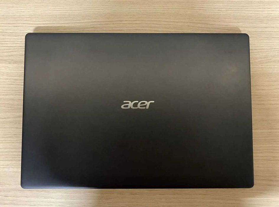 Продам современный, быстрый 4 ядерный ноутбук Acer