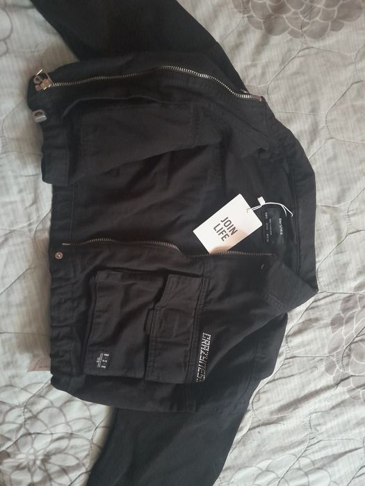 Късо, ново Яке на Bershka