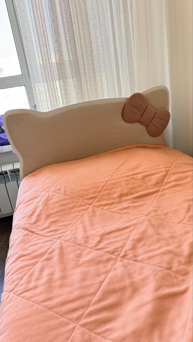 Дизайнерские кровати