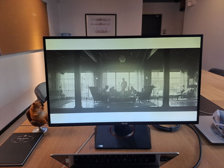 Монитор Asus 180hz 27дюймов.