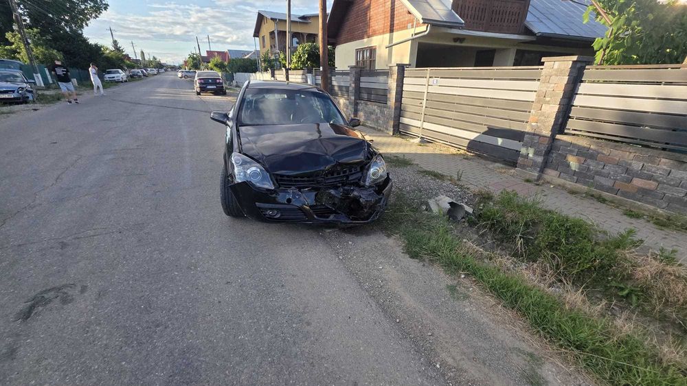 Vand opel astra h lovit