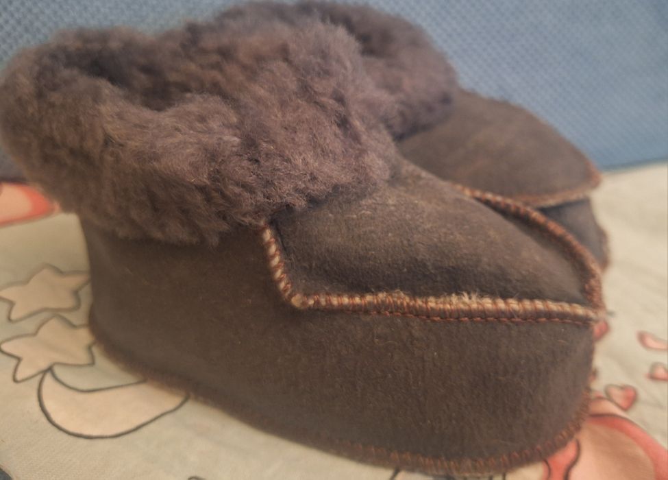 Детски пантофки / чехли естествена агнешка кожа