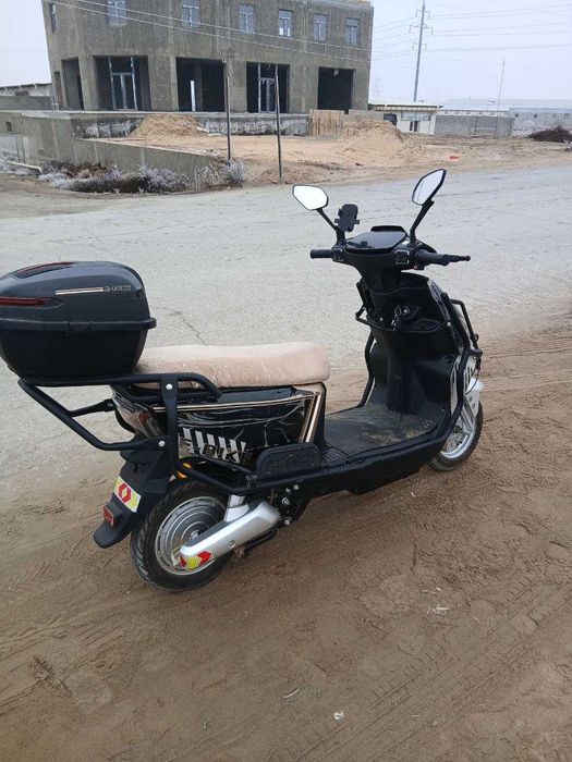 Elektr zaryadli Skuter