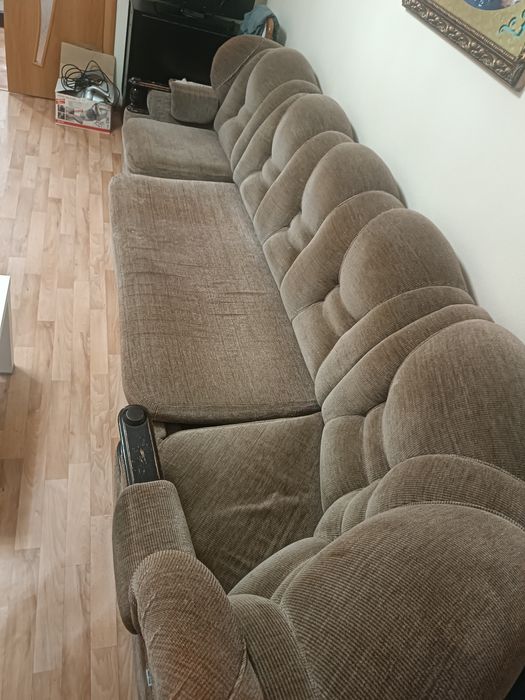 Продаю Диван в хорошем состоянии