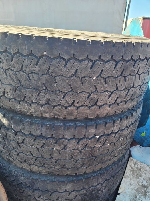 Roti jante anvelope 285/70R19.5
